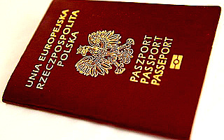 Dzisiaj oddziały paszportowe są otwarte do 20.00